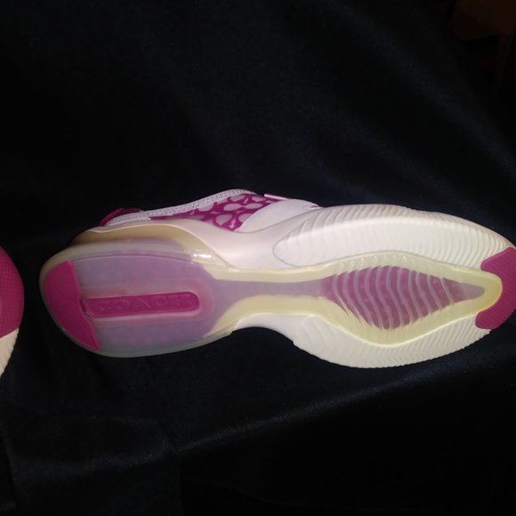 Authentic, new never worn Coach Citysole Sig mesh with original box - Picture 3 of 10